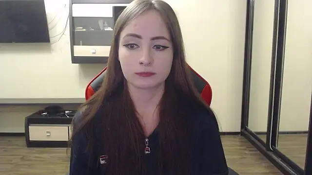 Snapshot of Laralianna chatting on December 14, 6:41 pm Laralianna online show from December 14, 6:41 pm