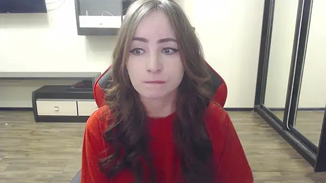 Snapshot of Laralianna chatting on December 22, 3:22 pm Laralianna online show from December 22, 3:22 pm