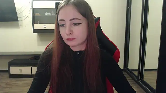 Snapshot of Laralianna chatting on January 11, 2:09 am Laralianna online show from January 11, 2:09 am