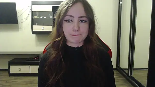 Snapshot of Laralianna chatting on February 21, 1:33 pm Laralianna online show from February 21, 1:33 pm