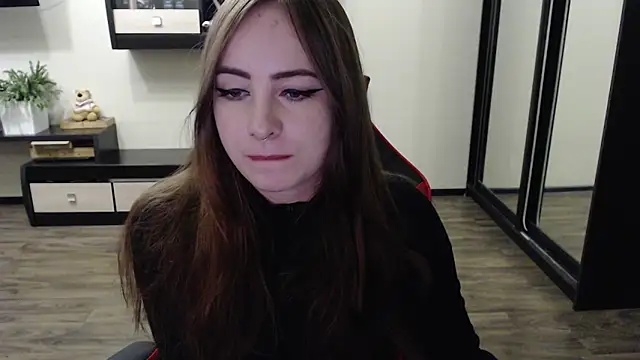 Snapshot of Laralianna chatting on September 18, 7:54 am Laralianna online show from September 18, 7:54 am