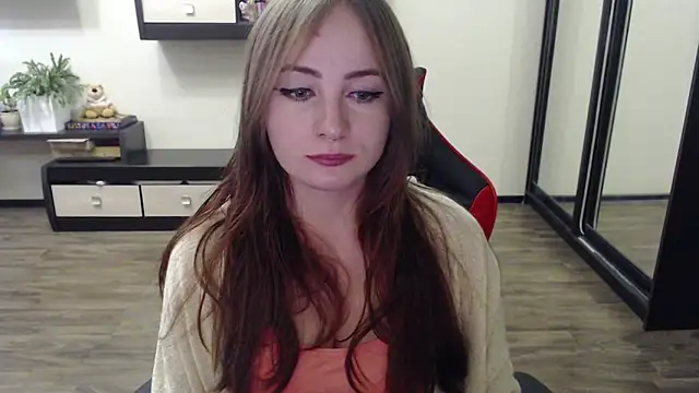 Snapshot of Laralianna chatting on September 23, 1:25 pm Laralianna online show from September 23, 1:25 pm