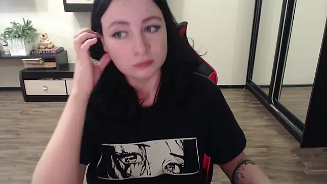 Snapshot of Laralianna chatting on September 25, 12:42 pm Laralianna online show from September 25, 12:42 pm