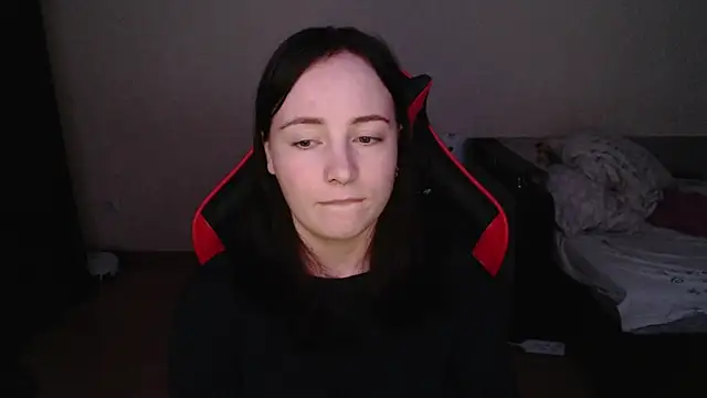 Snapshot of Laralianna chatting on November 8, 8:51 pm Laralianna online show from November 8, 8:51 pm