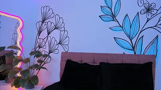 Sweet Ariadna  online show from March 11, 12:06 pm