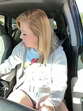 Lexi Shocker online show from February 25, 5:15 pm