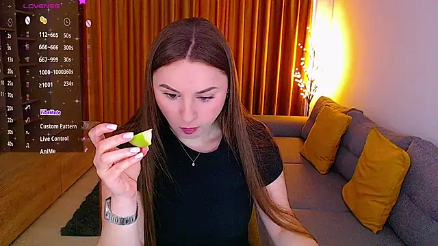 Snapshot of _Mia_Adams chatting on January 22, 9:57 am Mia Adams online show from January 22, 9:57 am