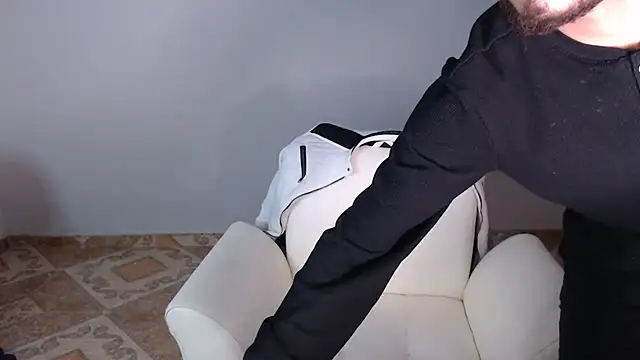 Valentina Six online show from January 3, 2:40 pm