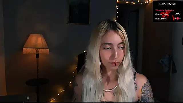 Saucy Jenn online show from January 30, 3:55 am