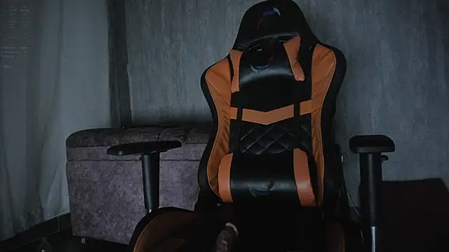 Valentinne z online show from March 2, 6:51 pm