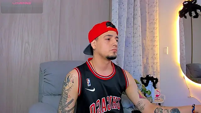 alejandro calderon1 online show from October 18, 12:13 am