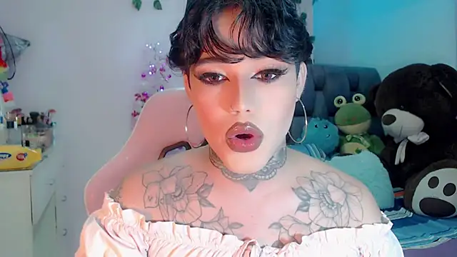 Snapshot of little_star_porn chatting on December 20, 3:21 pm little star porn online show from December 20, 3:21 pm