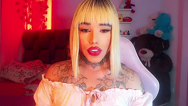 Snapshot of little_star_porn chatting on January 20, 7:47 am little star porn online show from January 20, 7:47 am