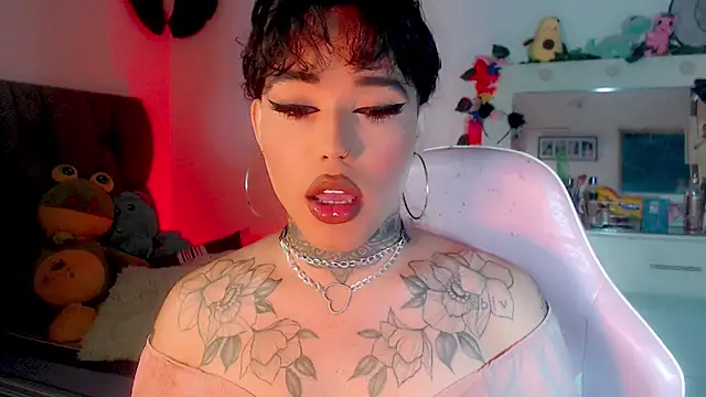 Snapshot of little_star_porn chatting on January 31, 9:37 am little star porn online show from January 31, 9:37 am