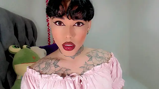 Snapshot of little_star_porn chatting on November 15, 8:27 pm little star porn online show from November 15, 8:27 pm