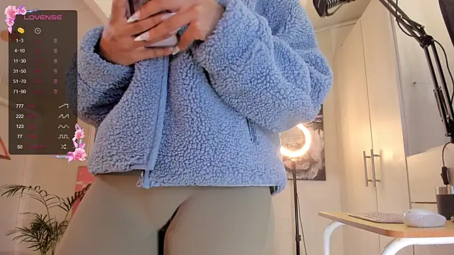 catalinasaiz online show from March 7, 2:01 pm