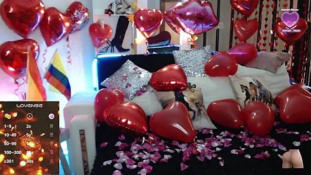 Snapshot of Myrnasexxx chatting on February 15, 4:14 am Myrnasexxx online show from February 15, 4:14 am