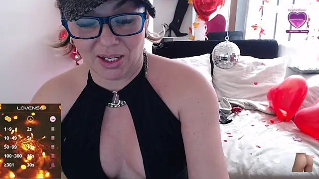 Snapshot of Myrnasexxx chatting on February 15, 6:44 pm Myrnasexxx online show from February 15, 6:44 pm