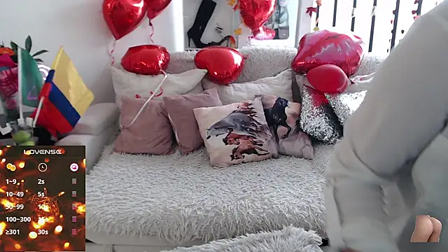 Snapshot of Myrnasexxx chatting on February 20, 2:24 pm Myrnasexxx online show from February 20, 2:24 pm