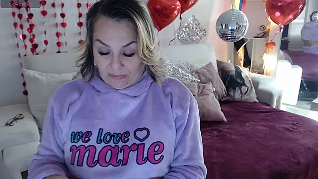 Snapshot of Myrnasexxx chatting on March 13, 12:13 pm Myrnasexxx online show from March 13, 12:13 pm