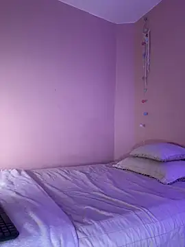 Snapshot of GabriSaenz chatting on December 8, 8:47 pm GabriSaenz online show from December 8, 8:47 pm