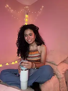 Snapshot of GabriSaenz chatting on December 13, 10:55 pm GabriSaenz online show from December 13, 10:55 pm