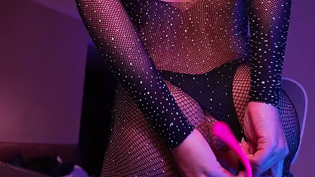 Snapshot of GabriSaenz chatting on December 28, 12:36 am GabriSaenz online show from December 28, 12:36 am