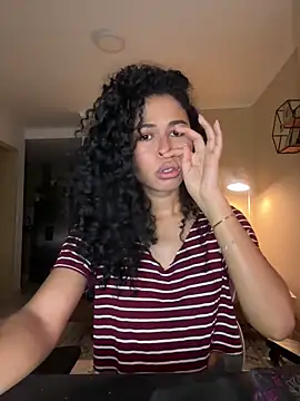 Snapshot of GabriSaenz chatting on January 18, 10:49 pm GabriSaenz online show from January 18, 10:49 pm