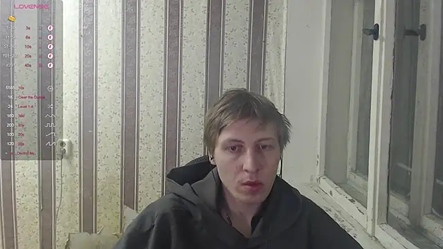 darienlarge online show from February 12, 5:16 pm