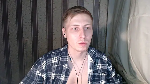 darienlarge online show from February 20, 8:14 pm