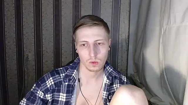 darienlarge online show from February 22, 9:15 pm