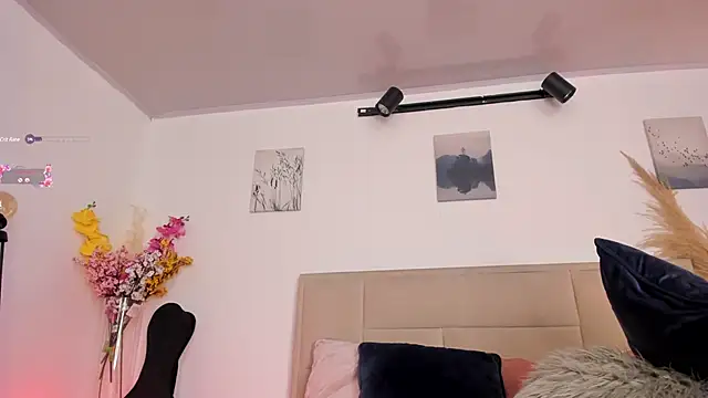 Alexandra ra online show from January 8, 3:40 am