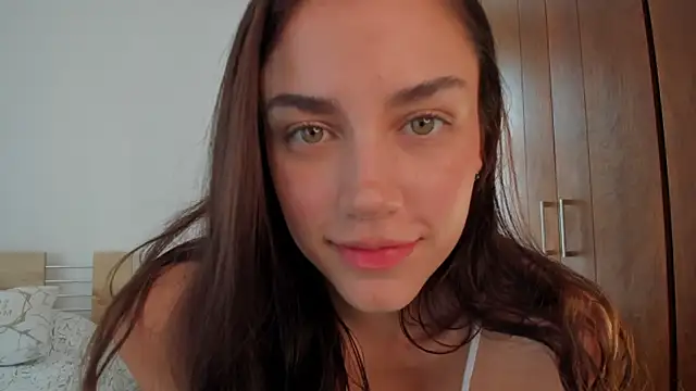 GrettaBenett online show from December 9, 5:52 pm