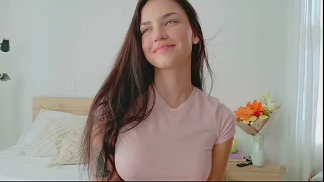 GrettaBenett online show from October 28, 9:50 pm