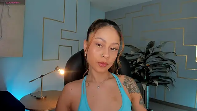 ErikaBenz  online show from January 22, 12:27 pm