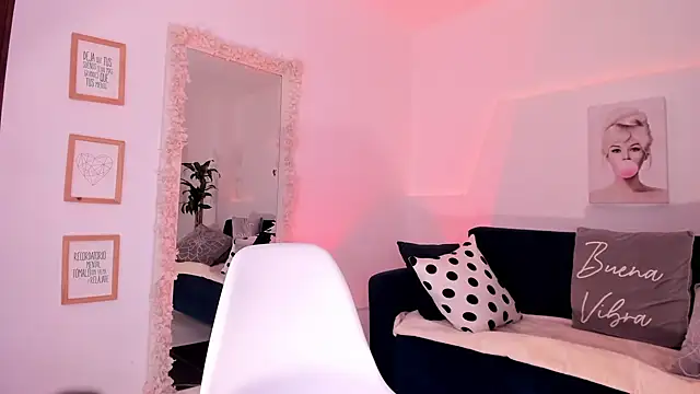 barbie es online show from February 22, 9:04 pm