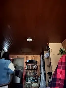 Snapshot of _Laary chatting on September 12, 8:53 pm Laary online show from September 12, 8:53 pm