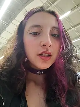 Snapshot of _Laary chatting on October 18, 9:59 pm Laary online show from October 18, 9:59 pm