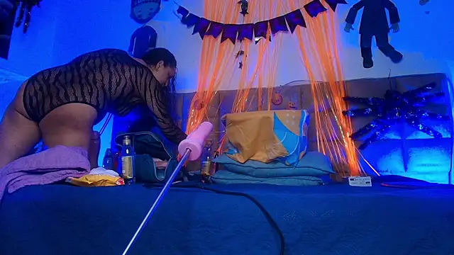 britanyy  online show from October 16, 3:07 am