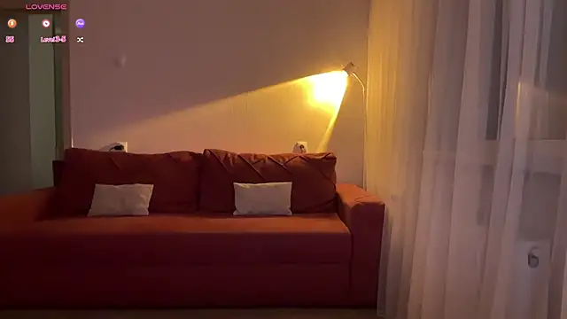 Snapshot of anyeess chatting on December 6, 4:38 pm anyeess online show from December 6, 4:38 pm