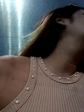 Latina sexy1 online show from February 20, 11:32 pm