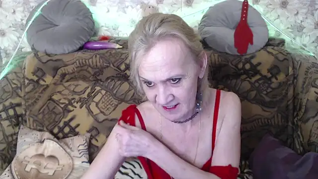 Snapshot of MissBekker chatting on December 29, 10:36 pm MissBekker online show from December 29, 10:36 pm