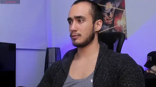 AlexRivera6 online show from December 7, 1:14 am