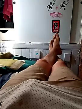 Snapshot of rodovlaz chatting on February 19, 1:39 pm rodovlaz online show from February 19, 1:39 pm