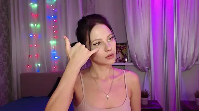 Snapshot of Zlata888 chatting on February 21, 8:16 pm Zlata888 online show from February 21, 8:16 pm