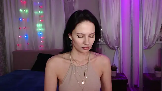 Snapshot of Zlata888 chatting on March 5, 12:00 pm Zlata888 online show from March 5, 12:00 pm