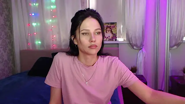 Snapshot of Zlata888 chatting on September 24, 10:51 am Zlata888 online show from September 24, 10:51 am