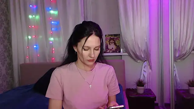 Snapshot of Zlata888 chatting on November 28, 5:15 pm Zlata888 online show from November 28, 5:15 pm