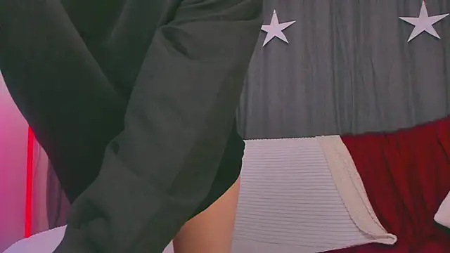 Snapshot of Eva_Doo chatting on December 16, 11:43 pm Eva Doo online show from December 16, 11:43 pm