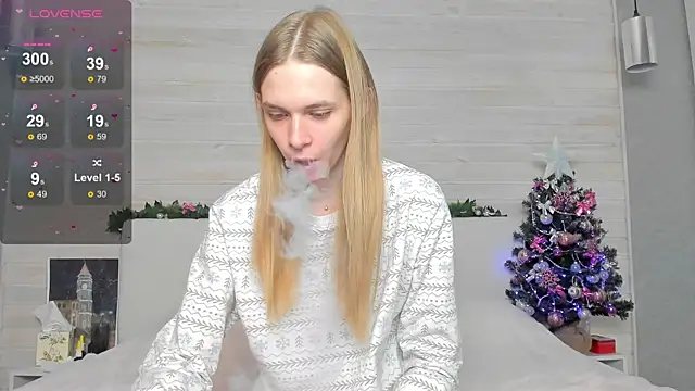 Snapshot of molly_hunt_ chatting on December 21, 5:03 am molly hunt online show from December 21, 5:03 am